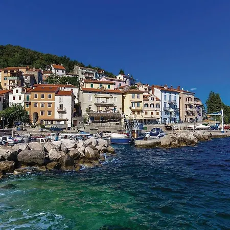Apartmán 1 Bedroom Awesome In Mošćenička Draga