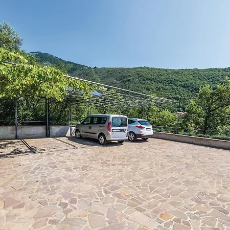 Apartmán 1 Bedroom Awesome In Mošćenička Draga