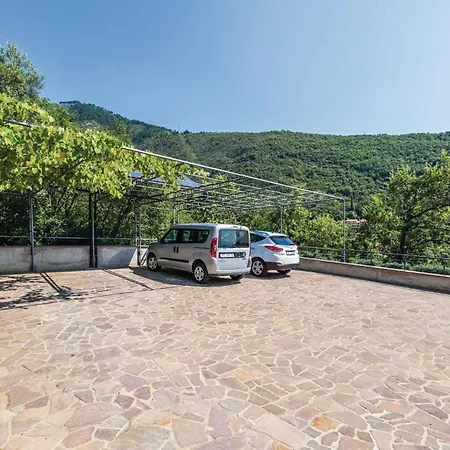 1 Bedroom Awesome In *