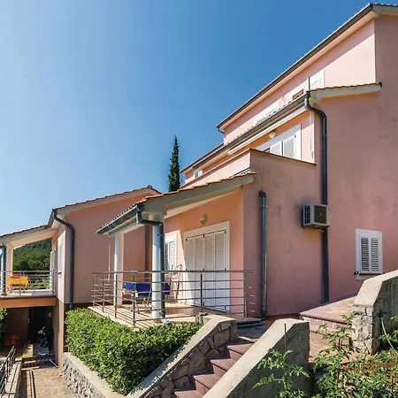 1 Bedroom Awesome In