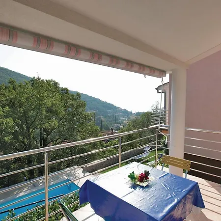 1 Bedroom Awesome In Apartment Moscenicka Draga